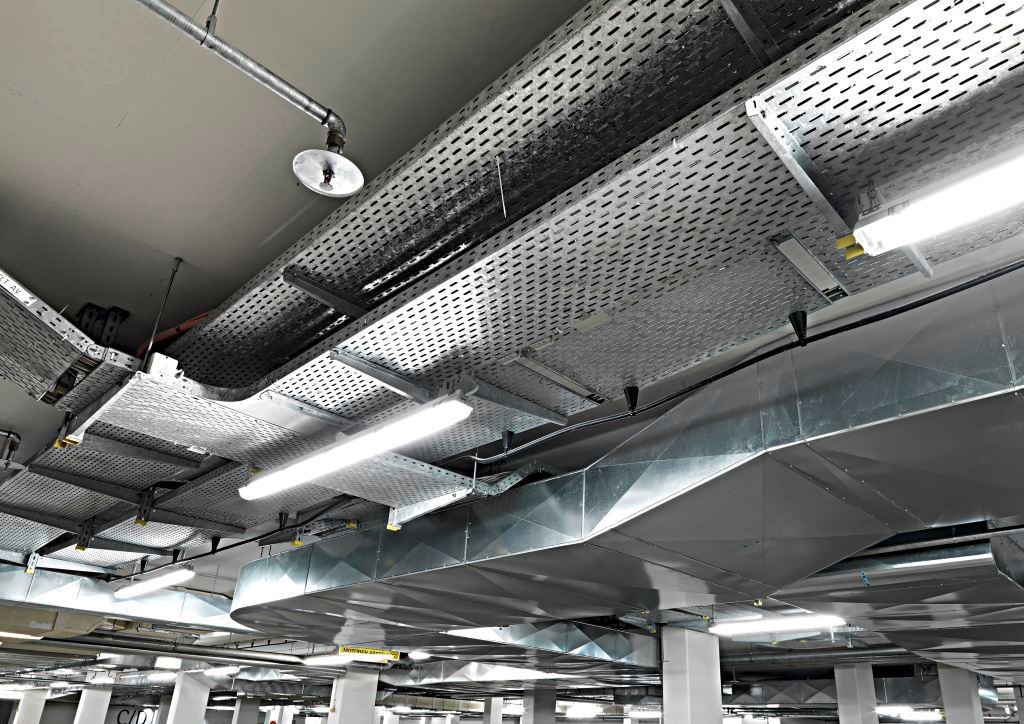 Cable tray with electrical wiring arranged on ceiling ,Cable tra